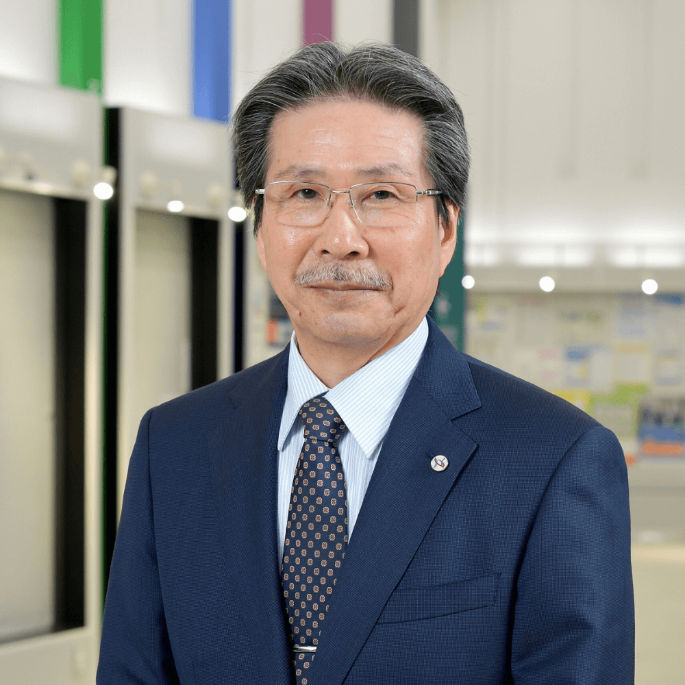 鎌土重晴学長の写真